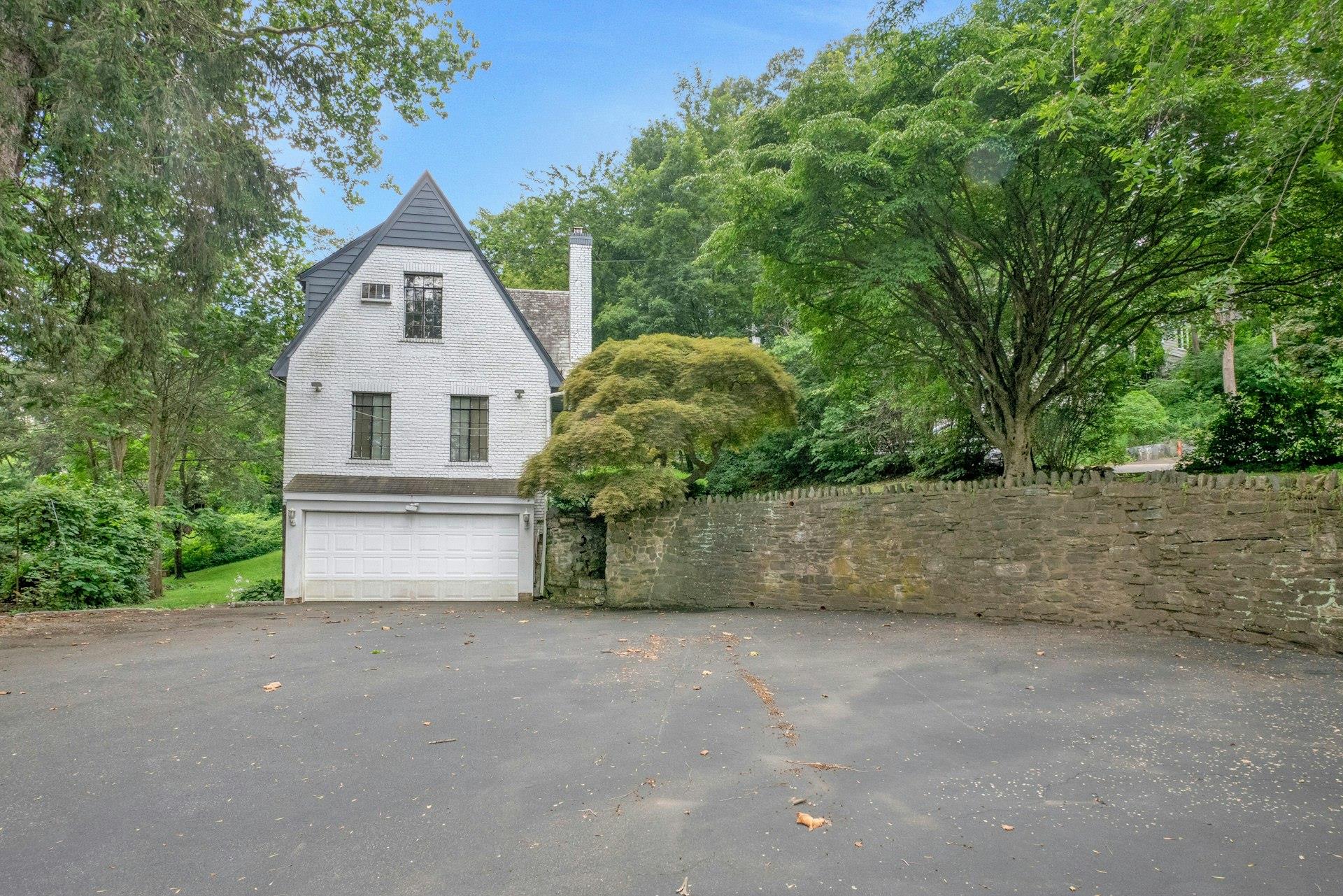 25 Alta Vista Drive, Yonkers, NY 10710