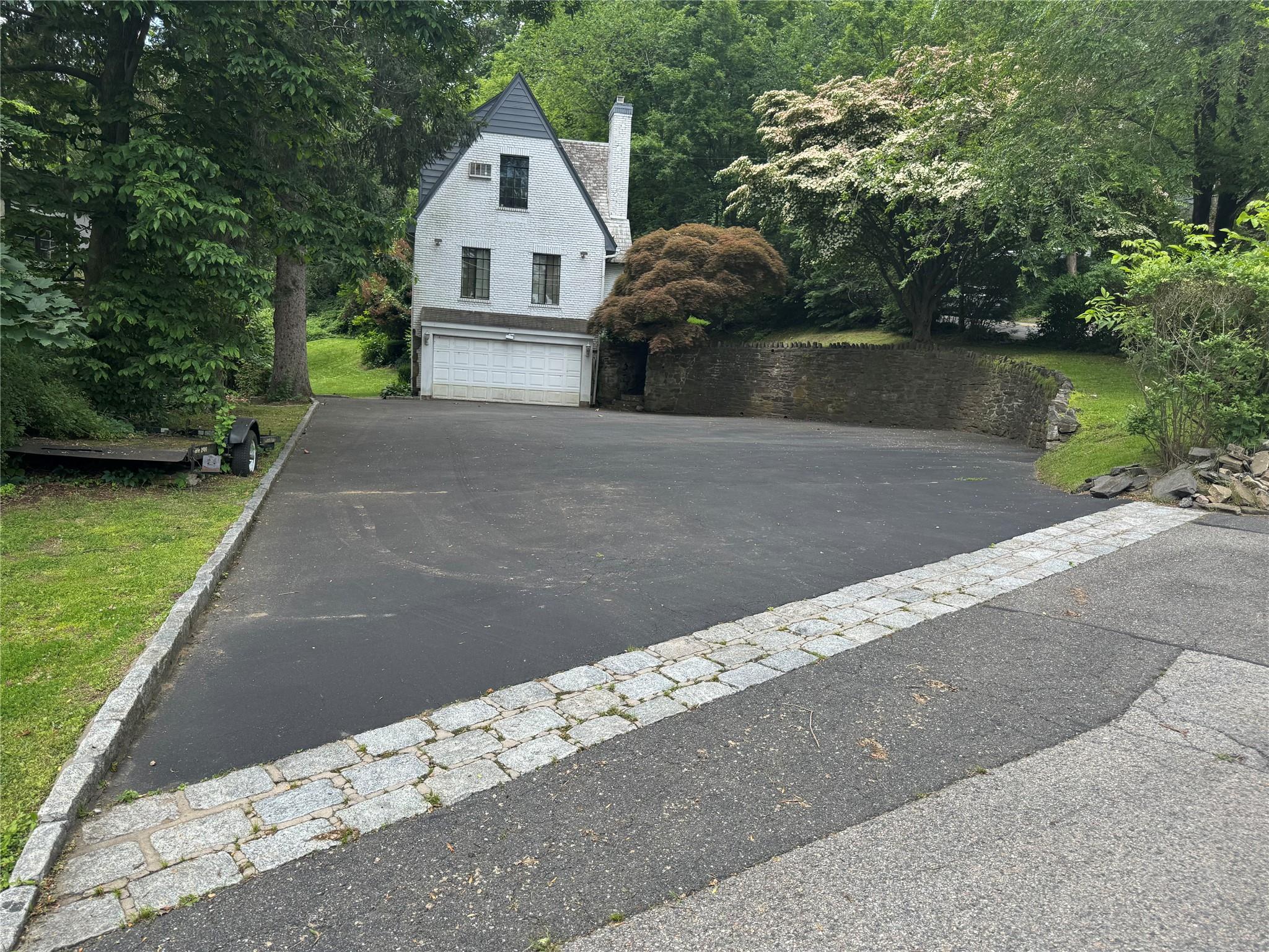 25 Alta Vista Drive, Yonkers, NY 10710