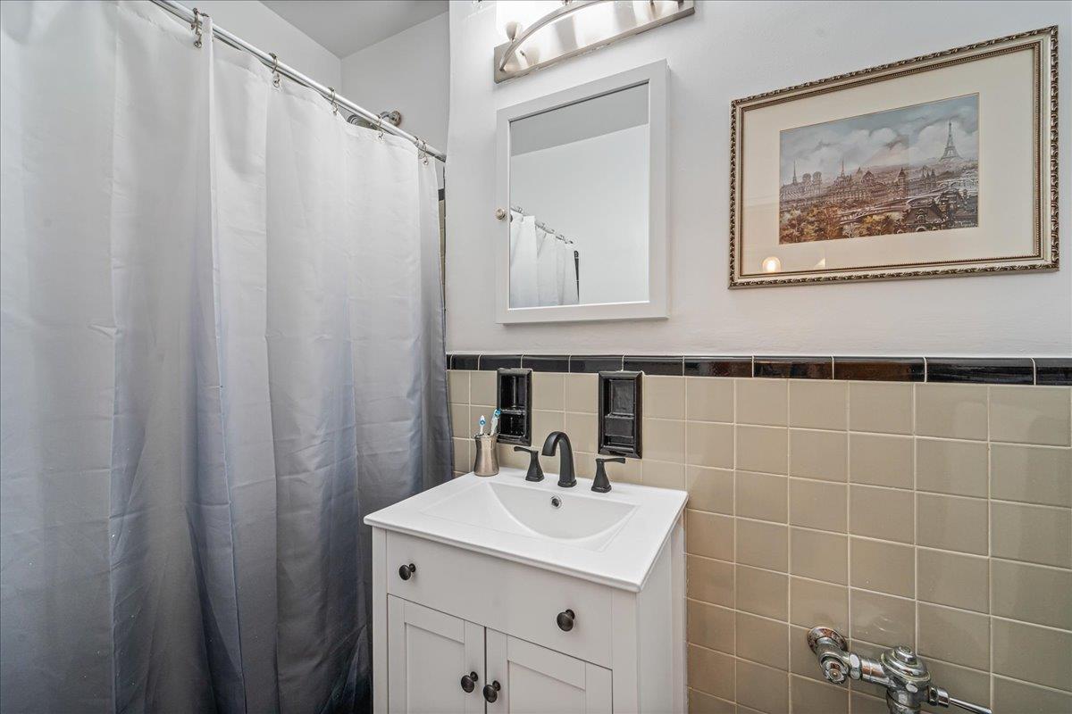 162-41 Powells Cove Boulevard # 4D, Beechhurst, NY 11357