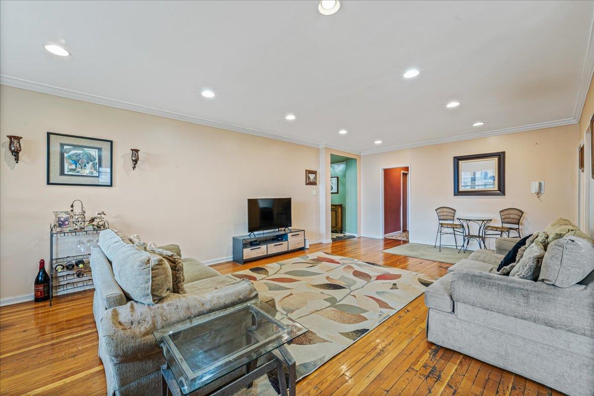 162-41 Powells Cove Boulevard # 4D, Beechhurst, NY 11357