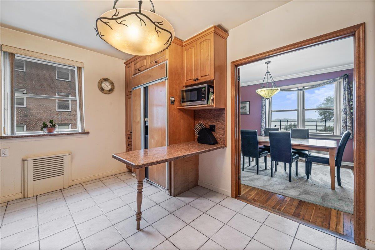 162-41 Powells Cove Boulevard # 4D, Beechhurst, NY 11357