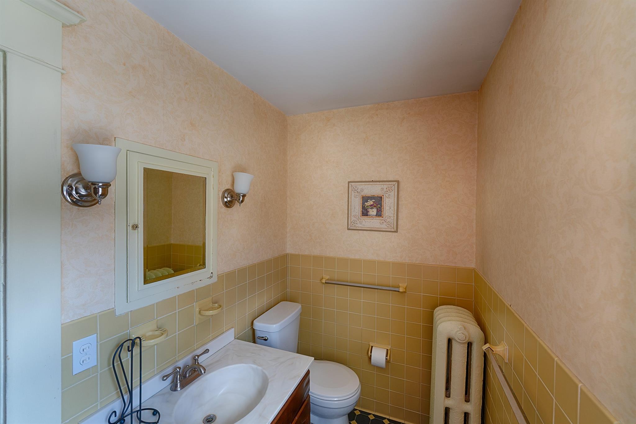 105 Gleneida Avenue, Carmel, NY 10512