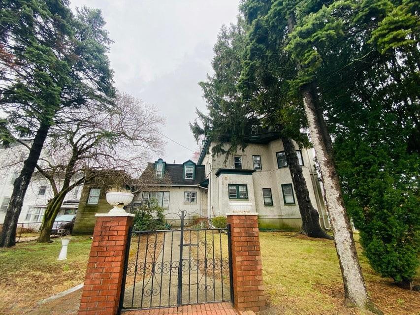1124-1126 Richmond Terrace, Staten Island, NY 10310