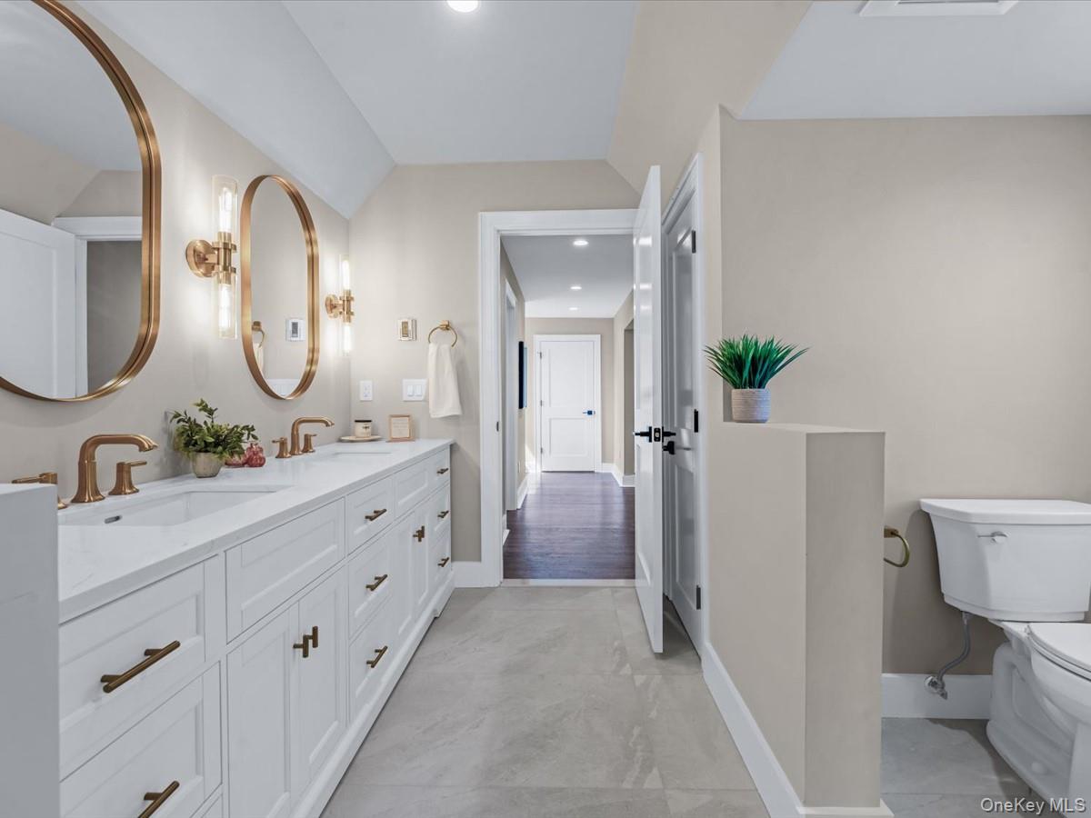 236 Stewart Avenue, Garden City, NY 11530