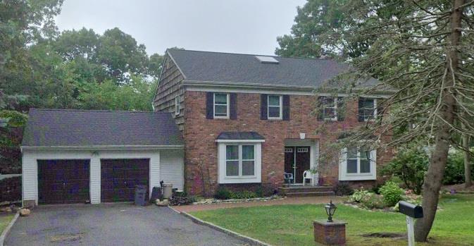 2 Evans Lane, Farmingville, NY 11738