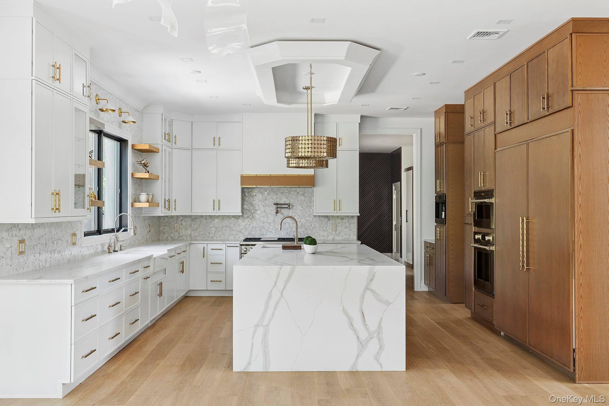 26 Saint Andrews Court, Old Westbury, NY 11568