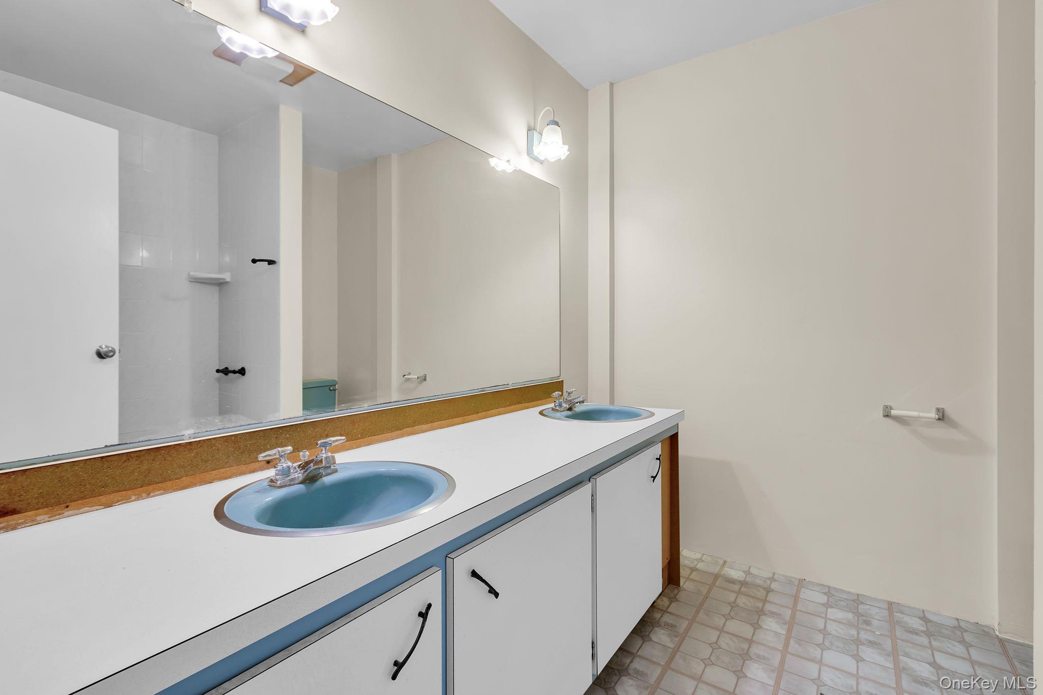 172 Cornwall Hill Road, Patterson, NY 12563