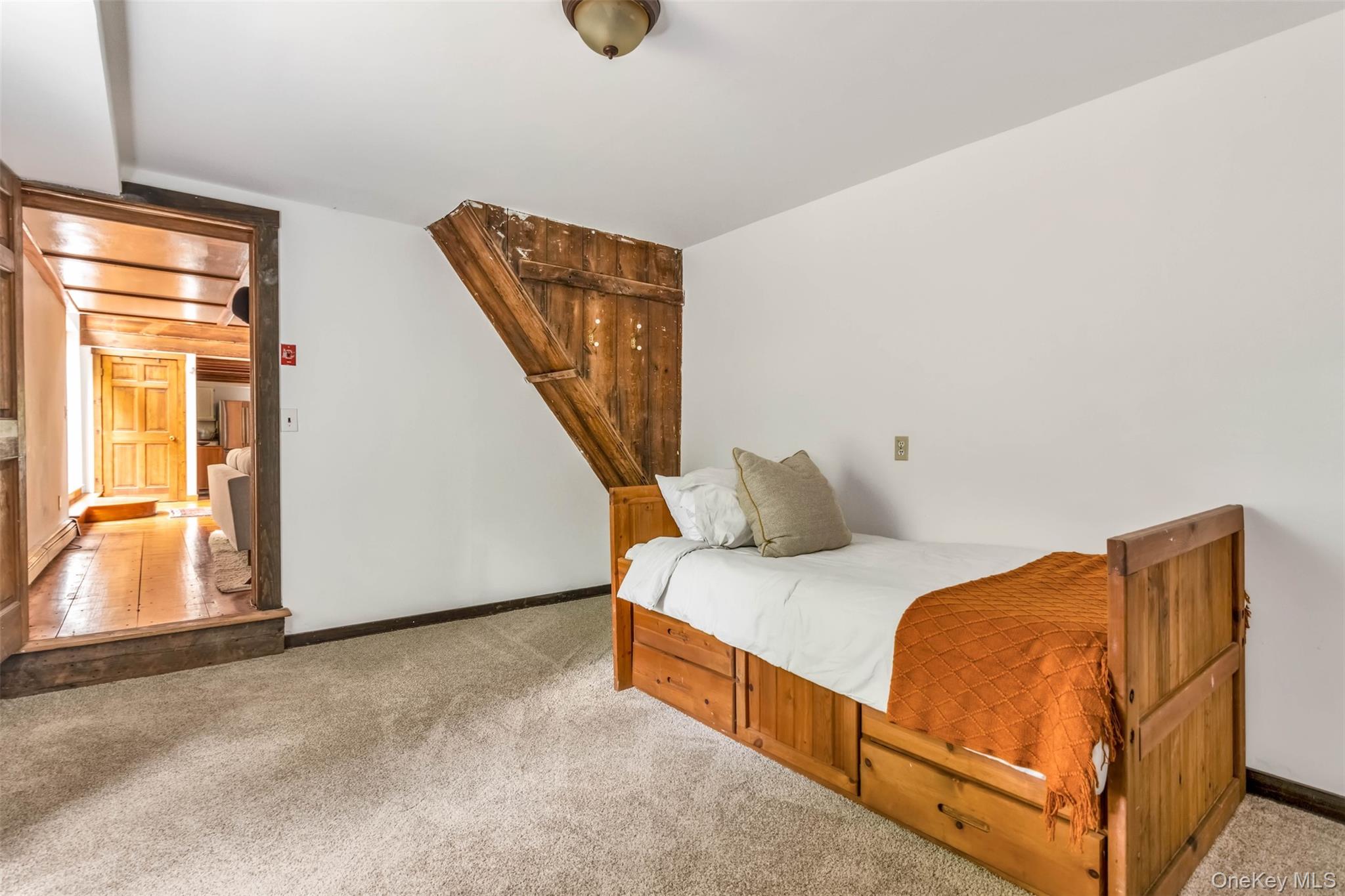 880 W Mill Road, Mattituck, NY 11952