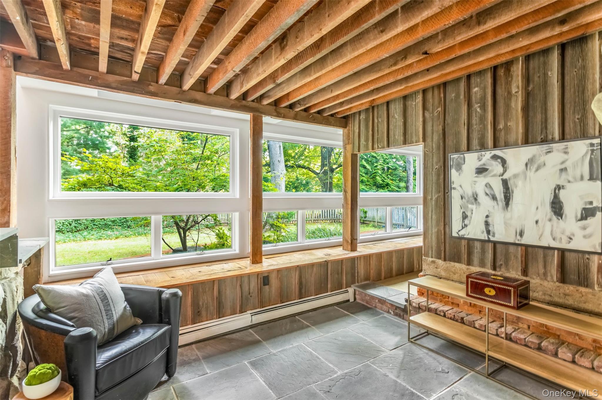 880 W Mill Road, Mattituck, NY 11952