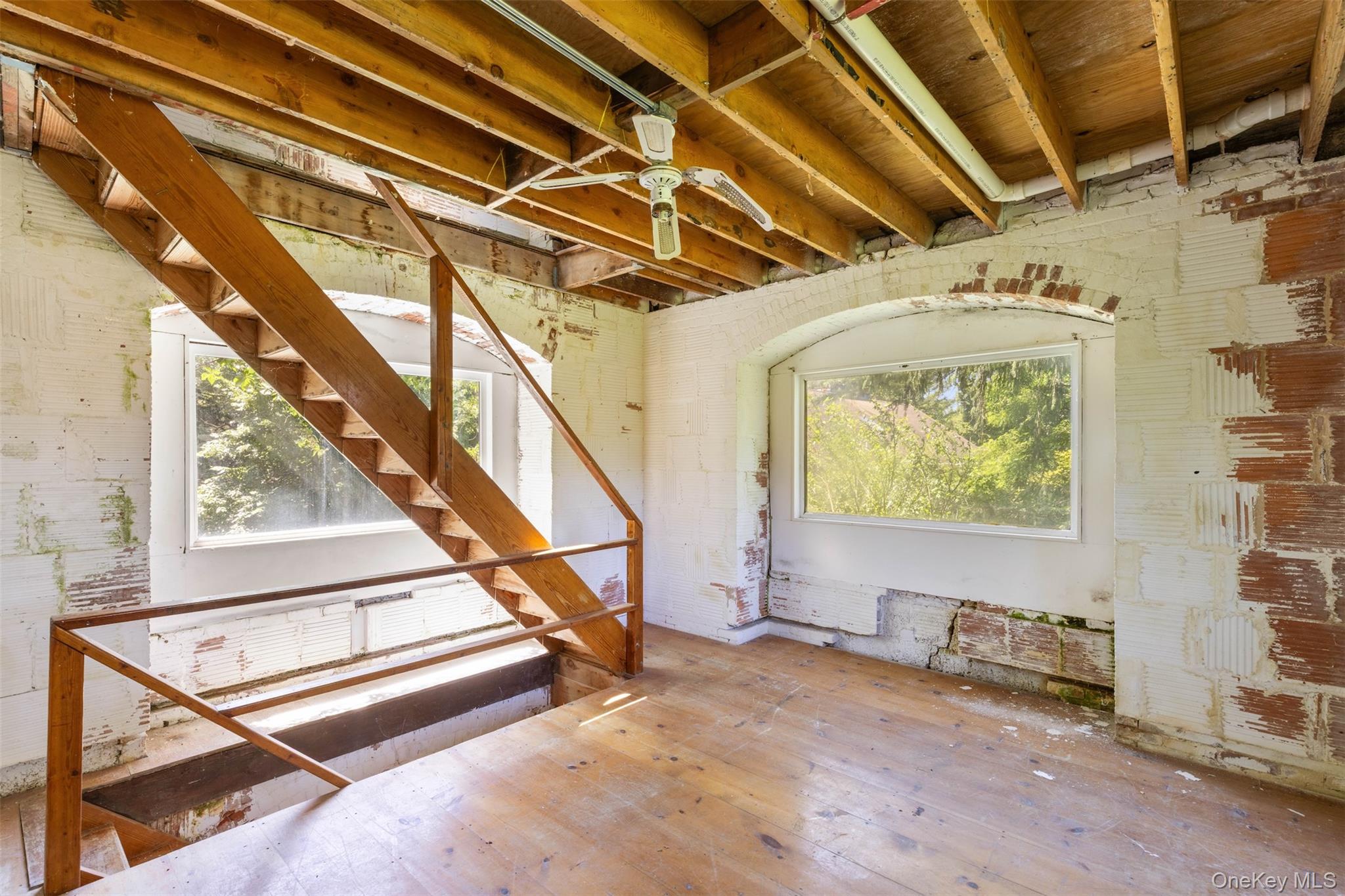 880 W Mill Road, Mattituck, NY 11952