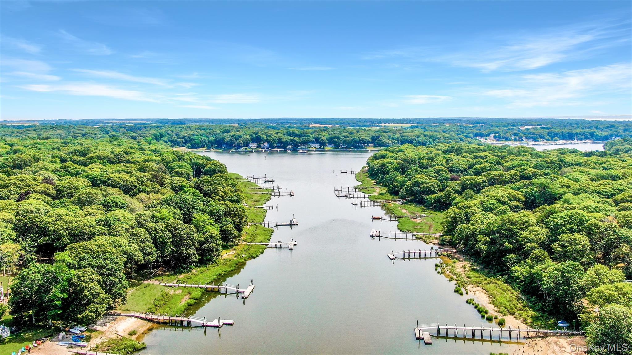 880 W Mill Road, Mattituck, NY 11952