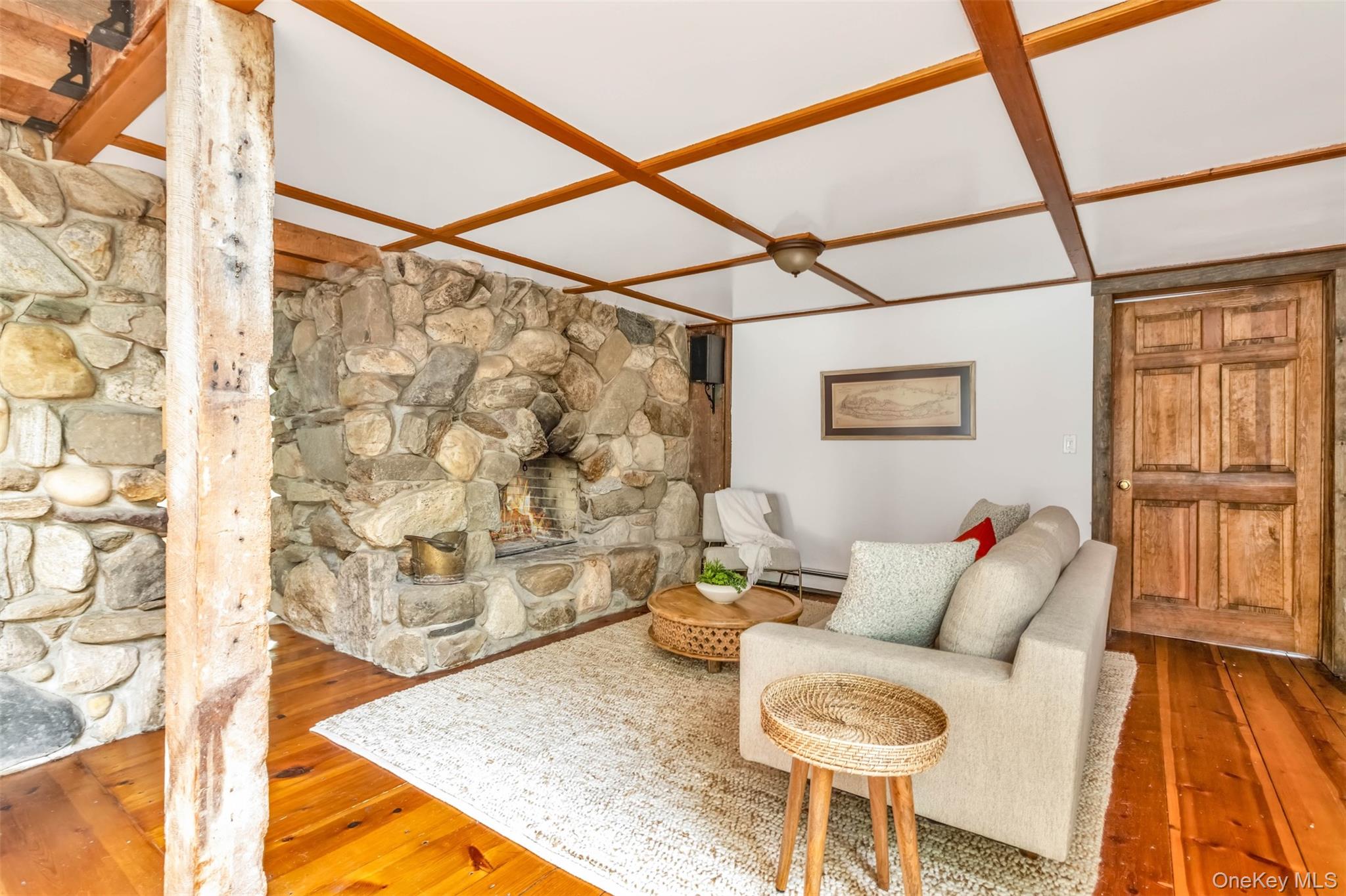 880 W Mill Road, Mattituck, NY 11952