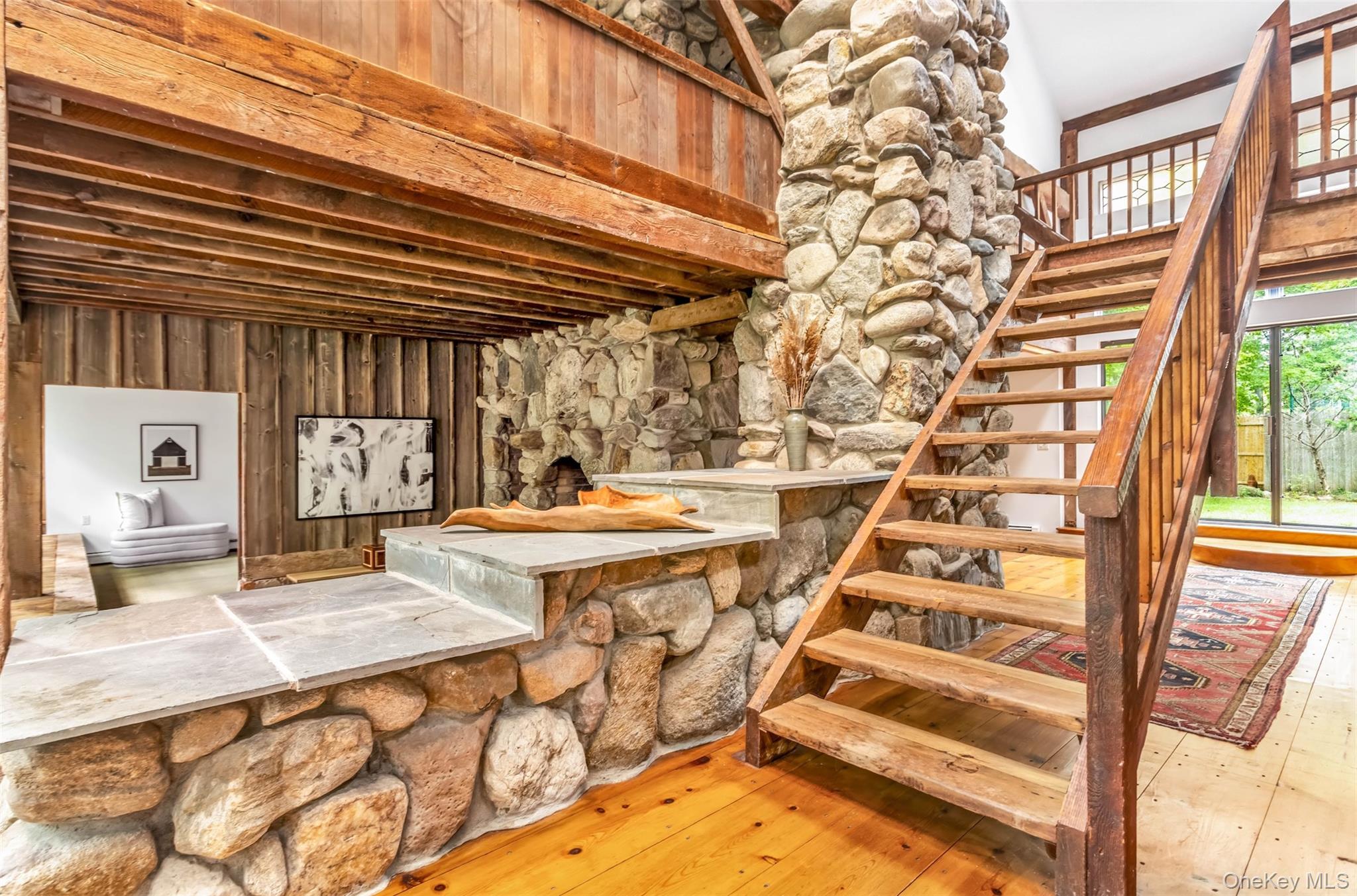 880 W Mill Road, Mattituck, NY 11952