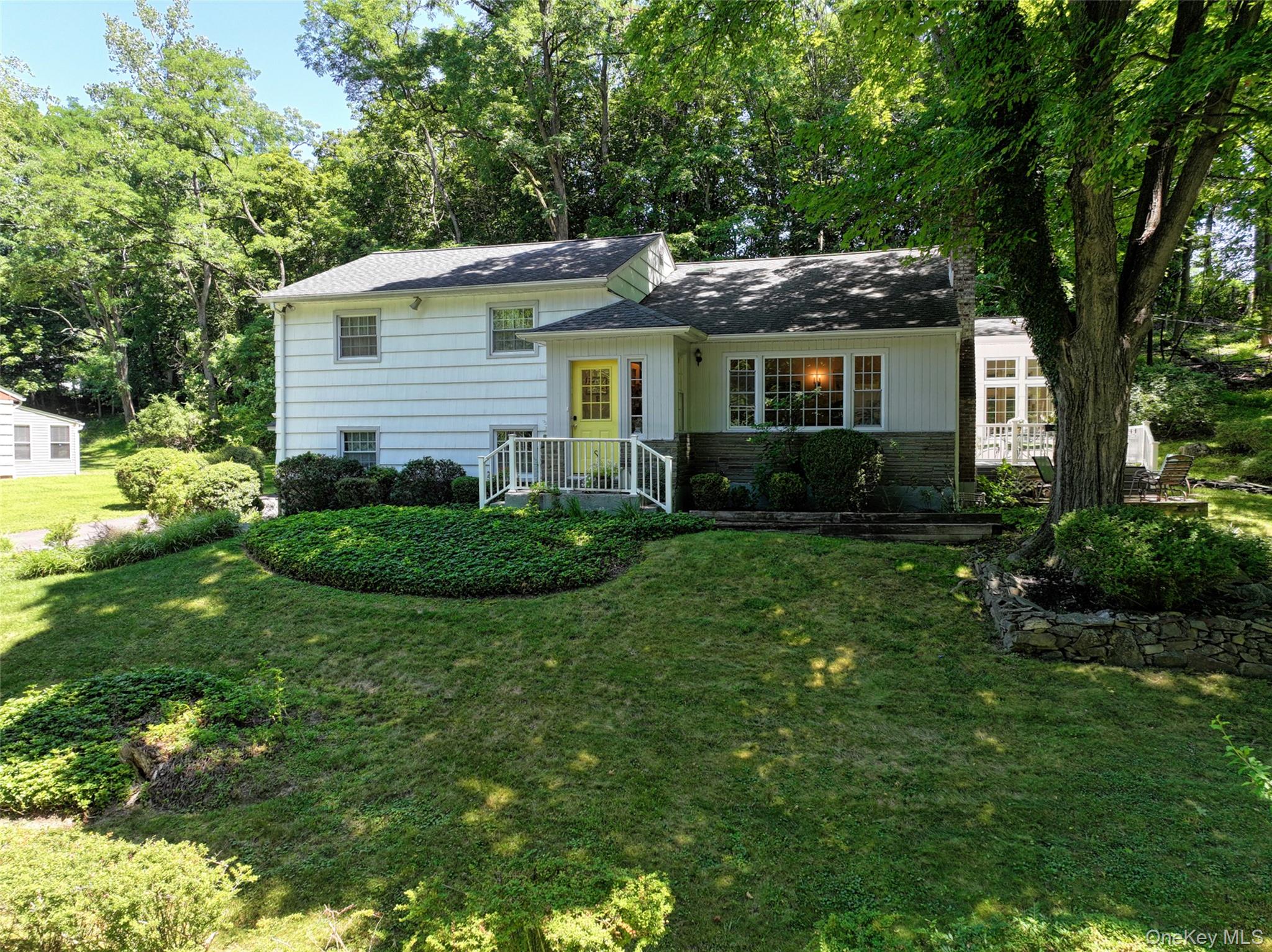 14 Cherie Lane, New Windsor, NY 12553