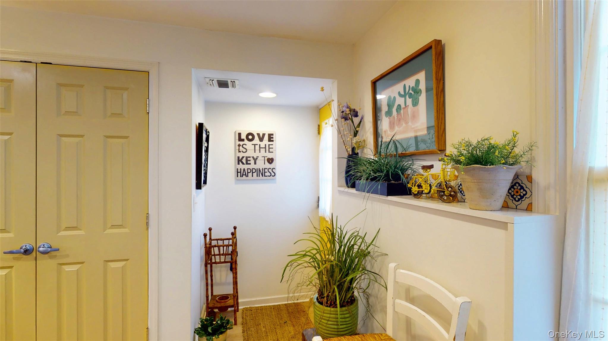 14 Cherie Lane, New Windsor, NY 12553