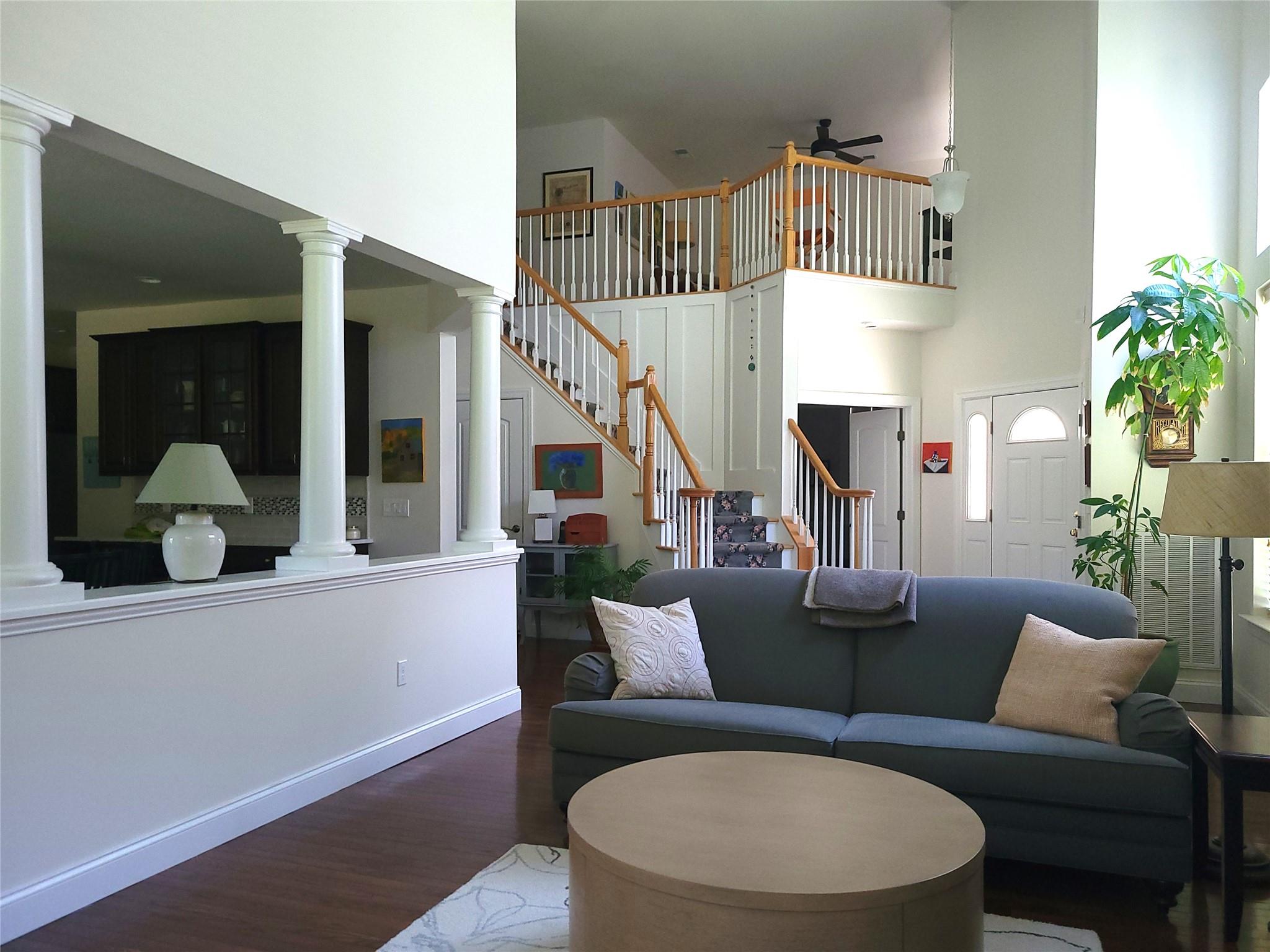 4 Toni Court, Center Moriches, NY 11934