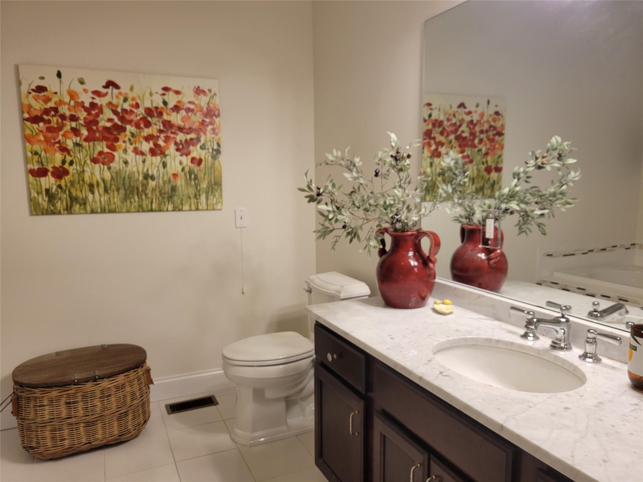 4 Toni Court, Center Moriches, NY 11934