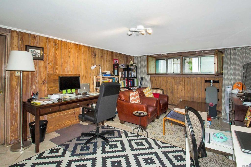 29 Village Drive, Jericho, NY 11753