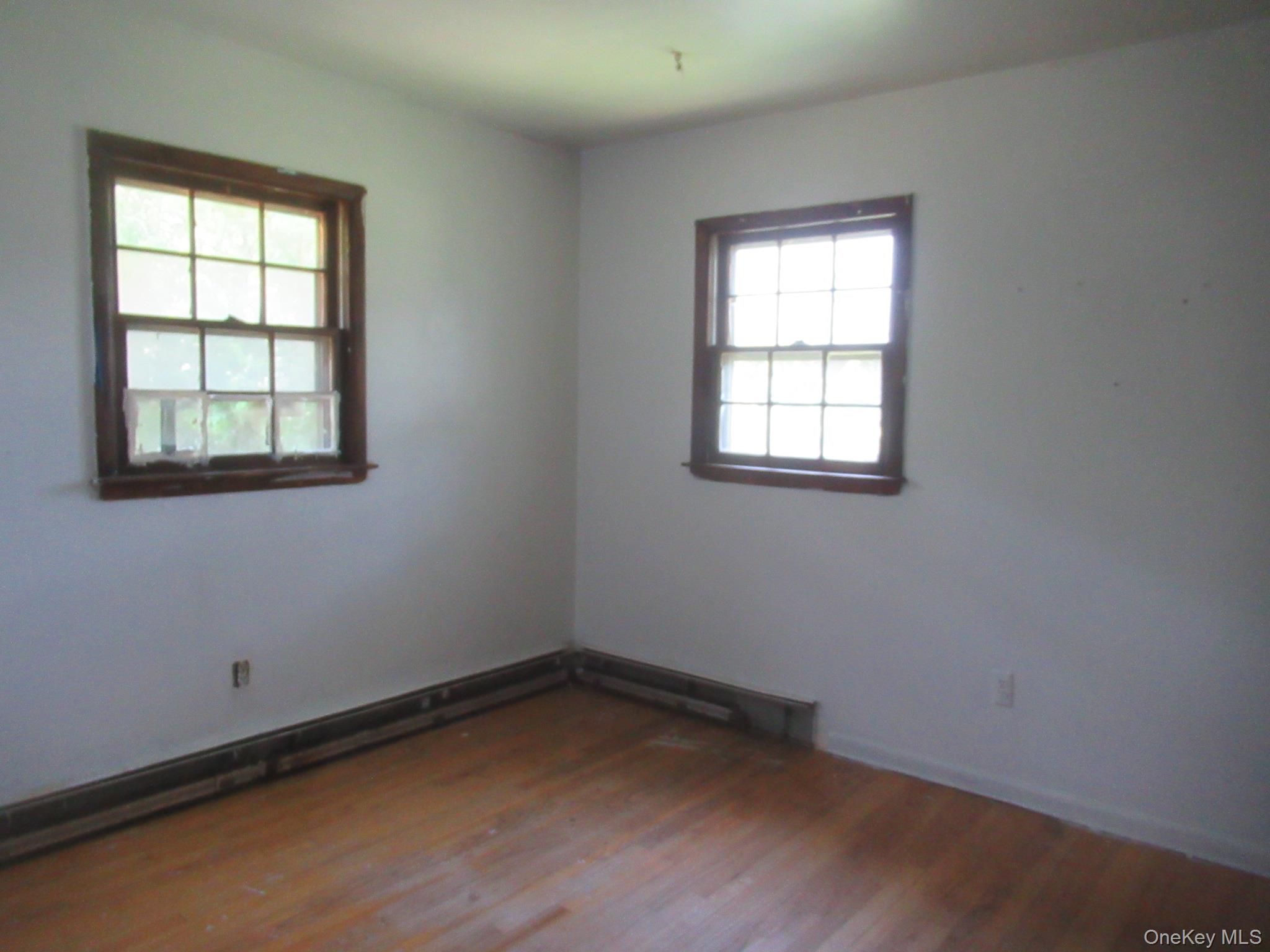 24 Edinburgh Road, Middletown, NY 10941