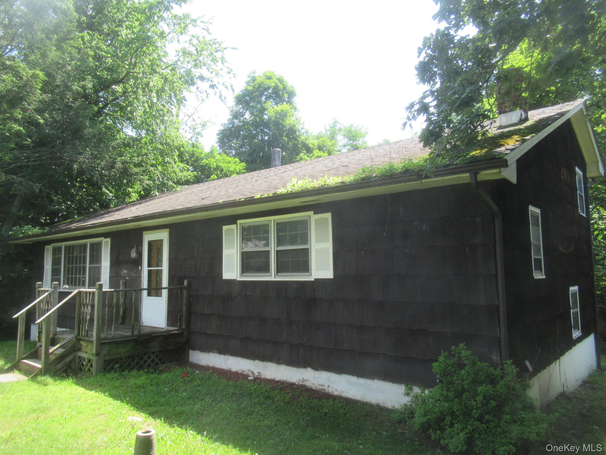 24 Edinburgh Road, Middletown, NY 10941