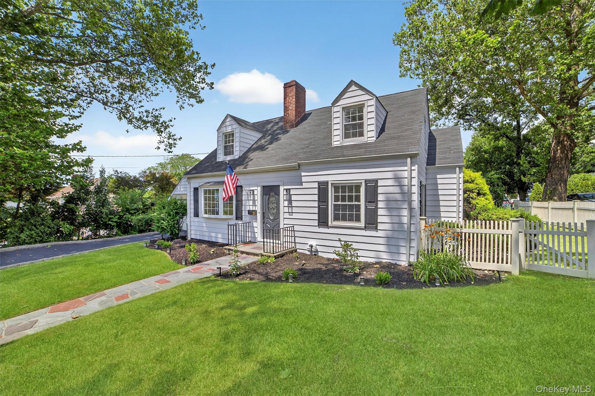 15 Benedict Avenue, Eastchester, NY 10709