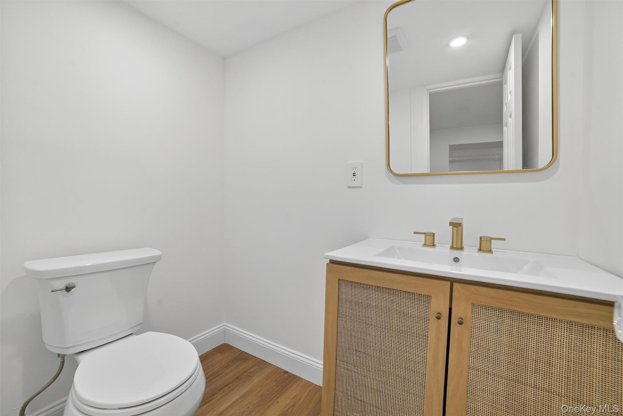 15 Benedict Avenue, Eastchester, NY 10709