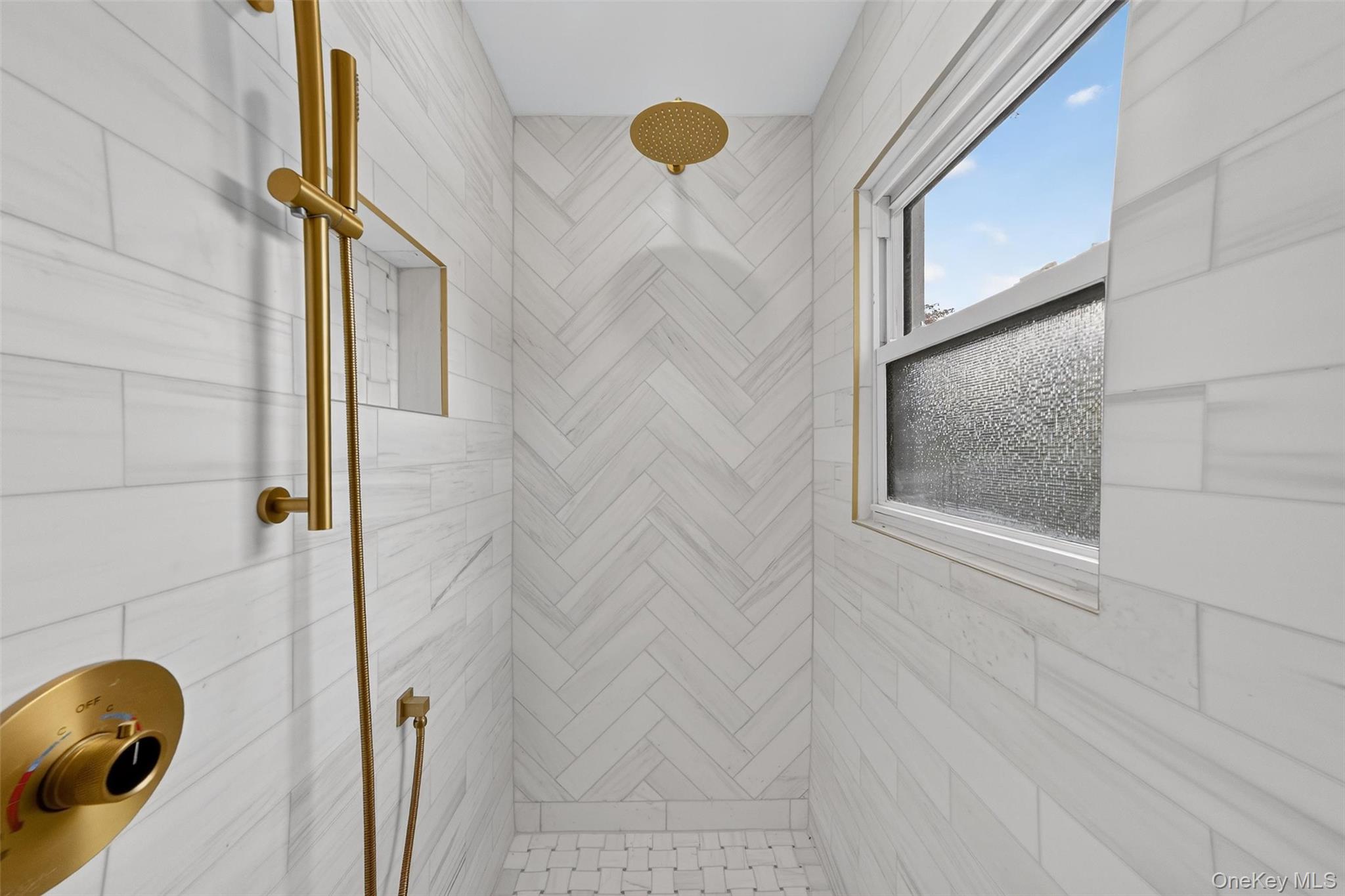 15 Benedict Avenue, Eastchester, NY 10709