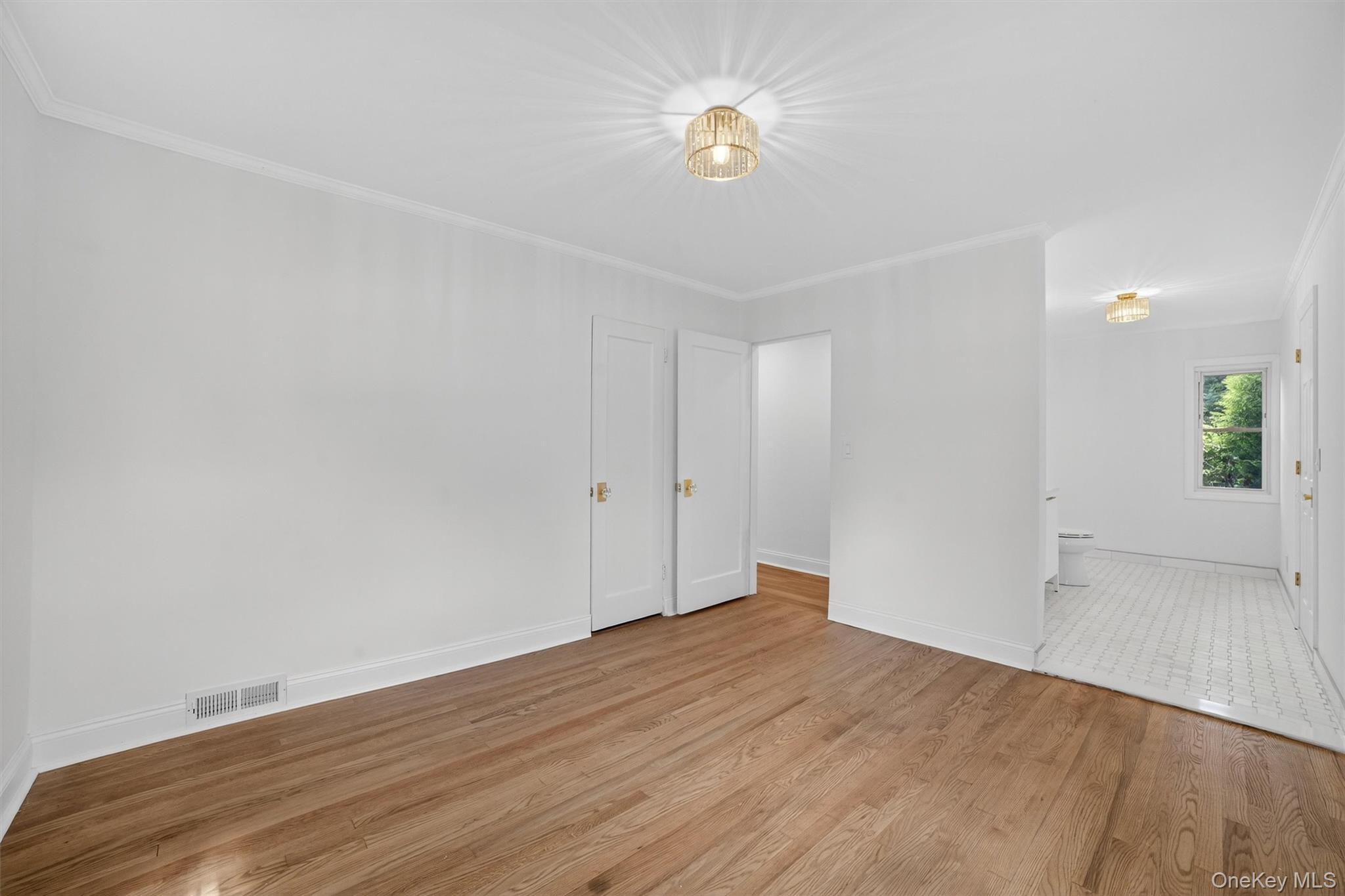 15 Benedict Avenue, Eastchester, NY 10709