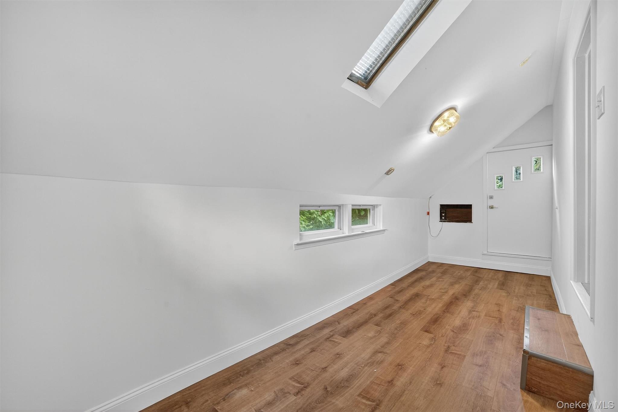 15 Benedict Avenue, Eastchester, NY 10709