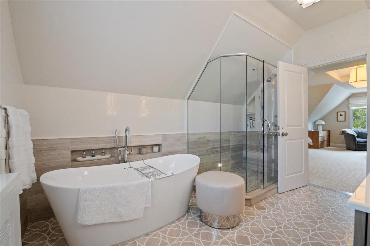 1029 New McNeil Avenue, Lawrence, NY 11559