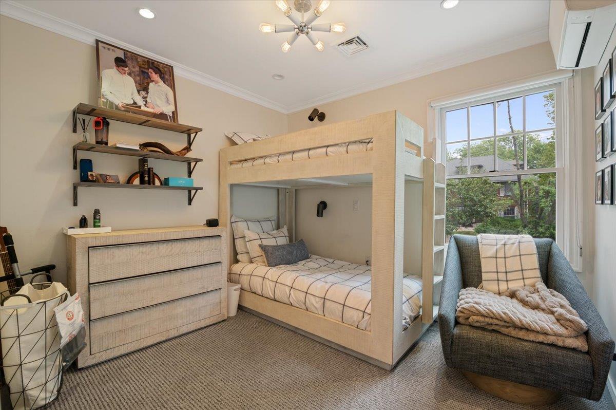 1029 New McNeil Avenue, Lawrence, NY 11559