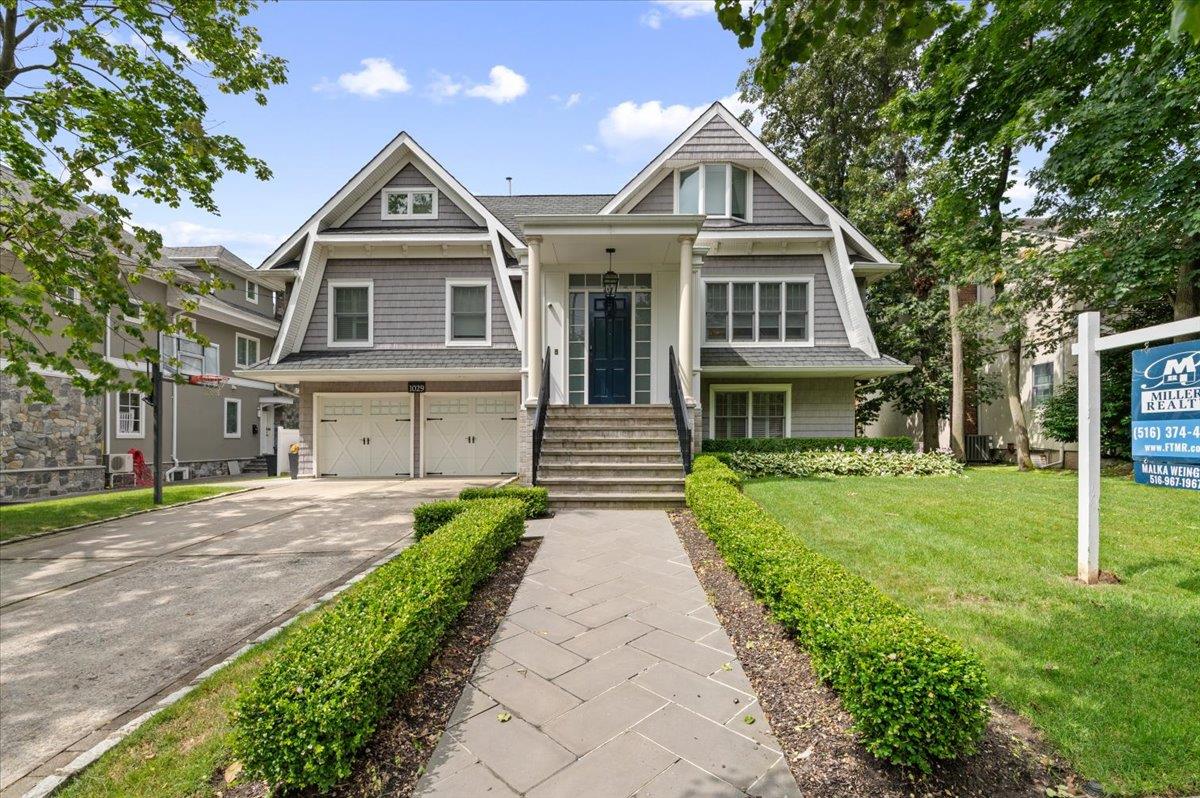 1029 New McNeil Avenue, Lawrence, NY 11559