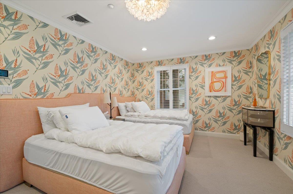 1029 New McNeil Avenue, Lawrence, NY 11559