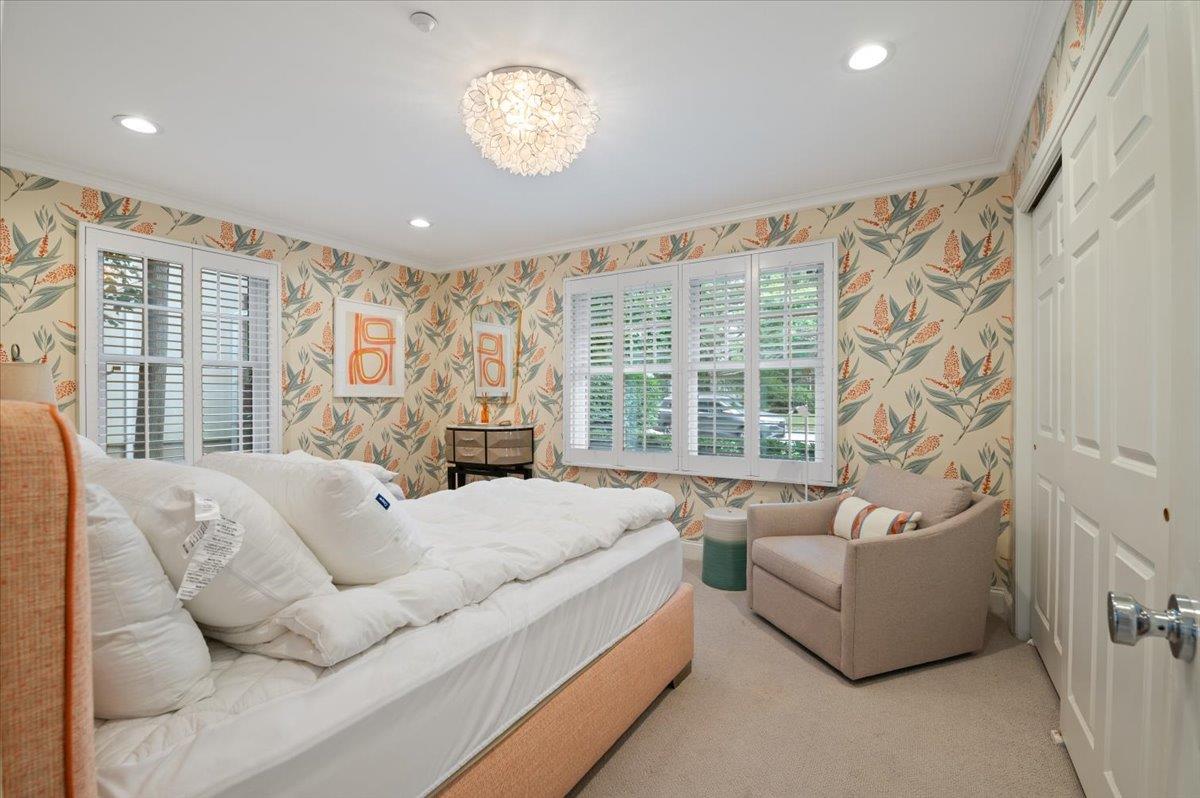 1029 New McNeil Avenue, Lawrence, NY 11559