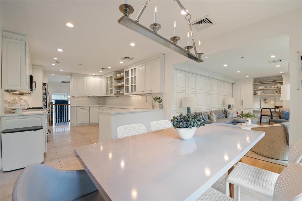 1029 New McNeil Avenue, Lawrence, NY 11559