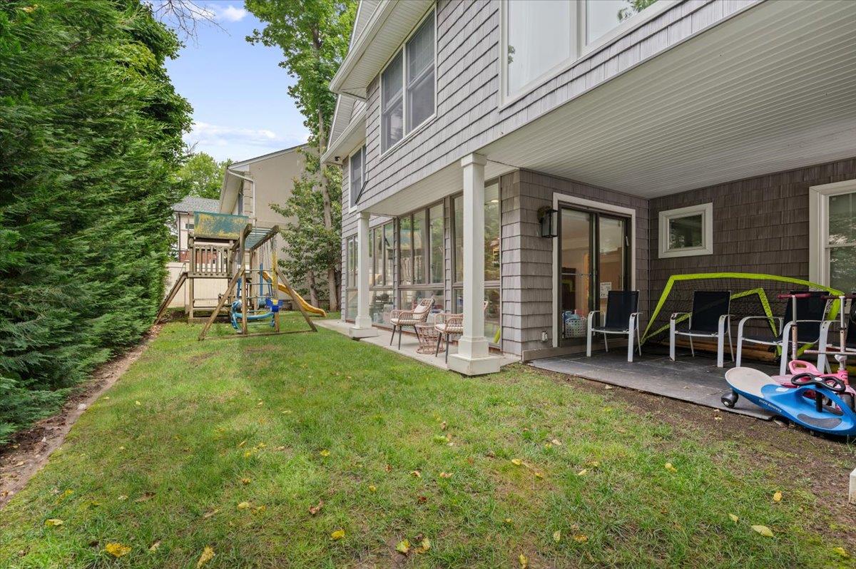 1029 New McNeil Avenue, Lawrence, NY 11559