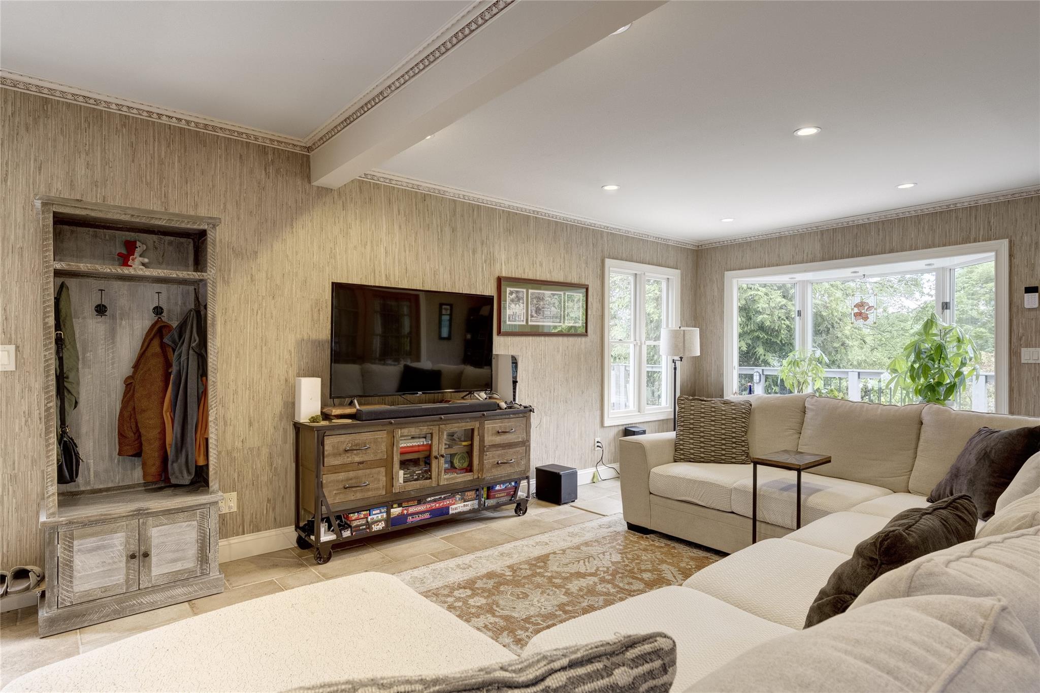 32 Crescent Drive, Huntington, NY 11743