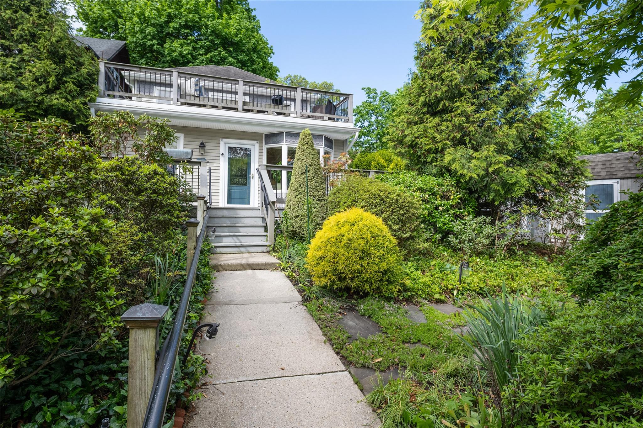 32 Crescent Drive, Huntington, NY 11743