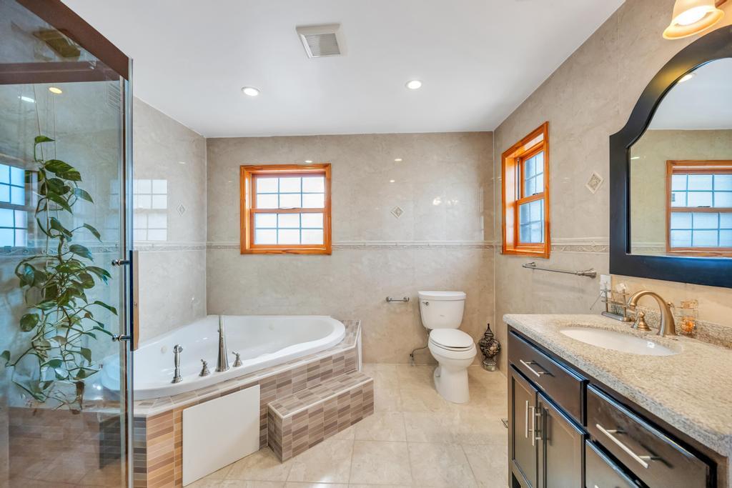 8418 263rd Street, Floral Park, NY 11001