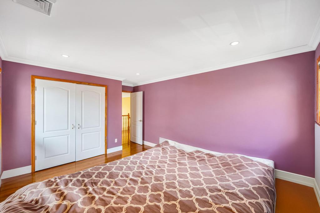 8418 263rd Street, Floral Park, NY 11001