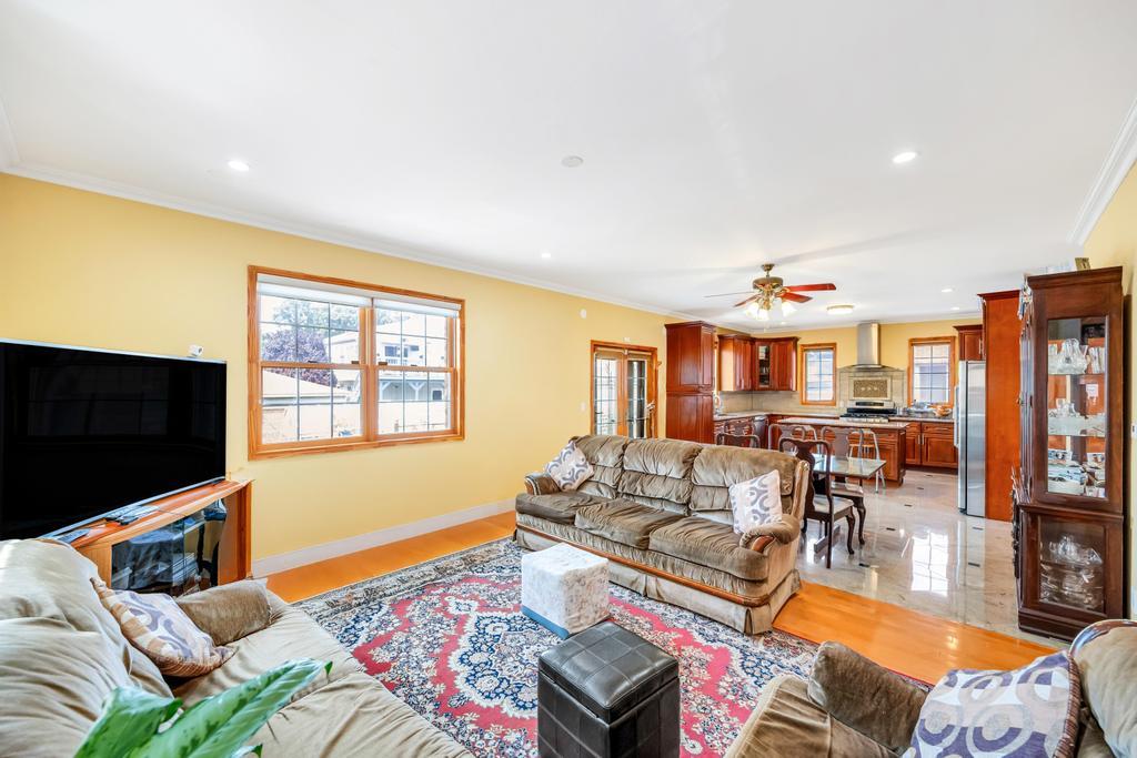 8418 263rd Street, Floral Park, NY 11001