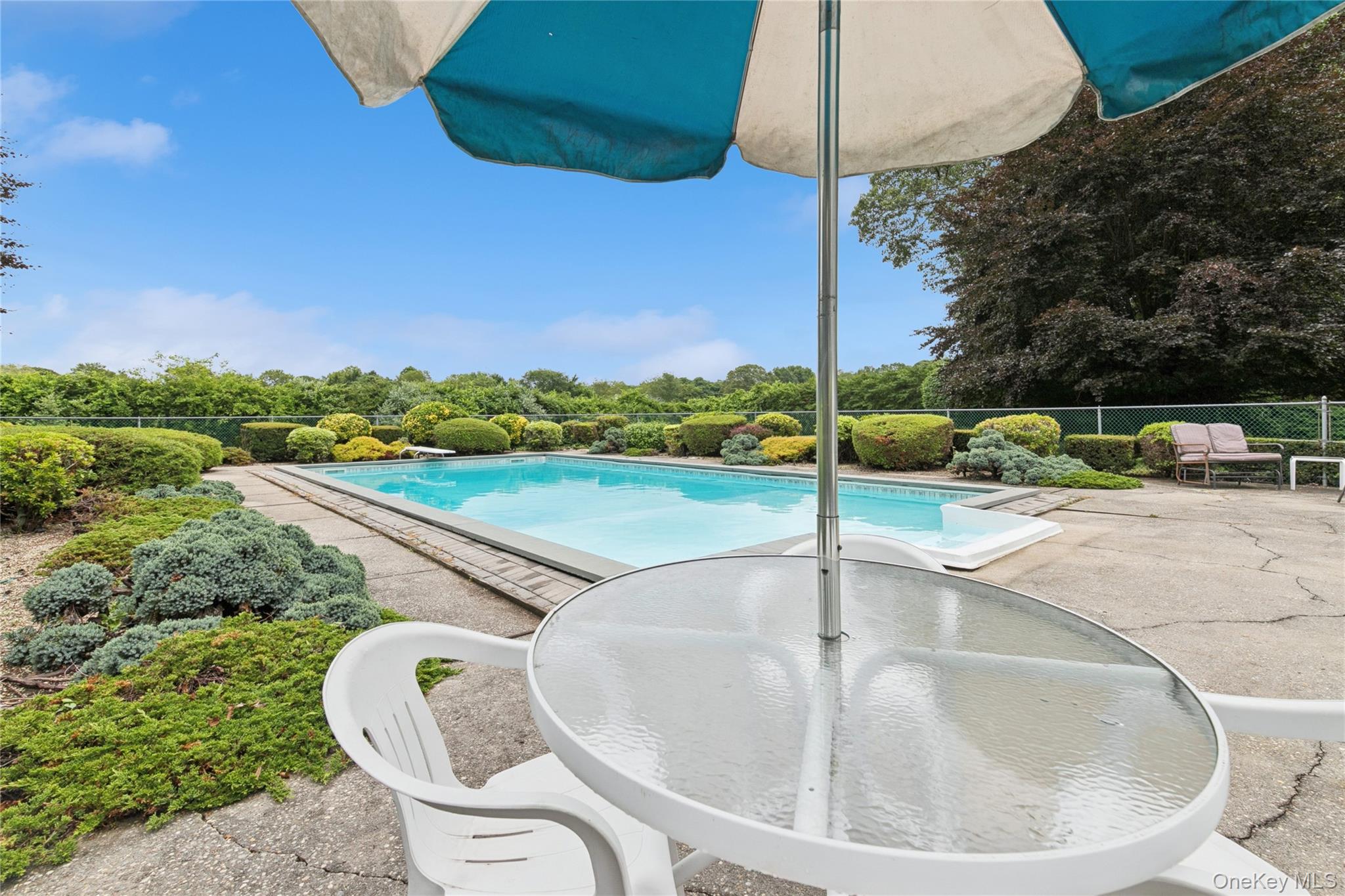 250 Peconic Bay Boulevard, Aquebogue, NY 11931