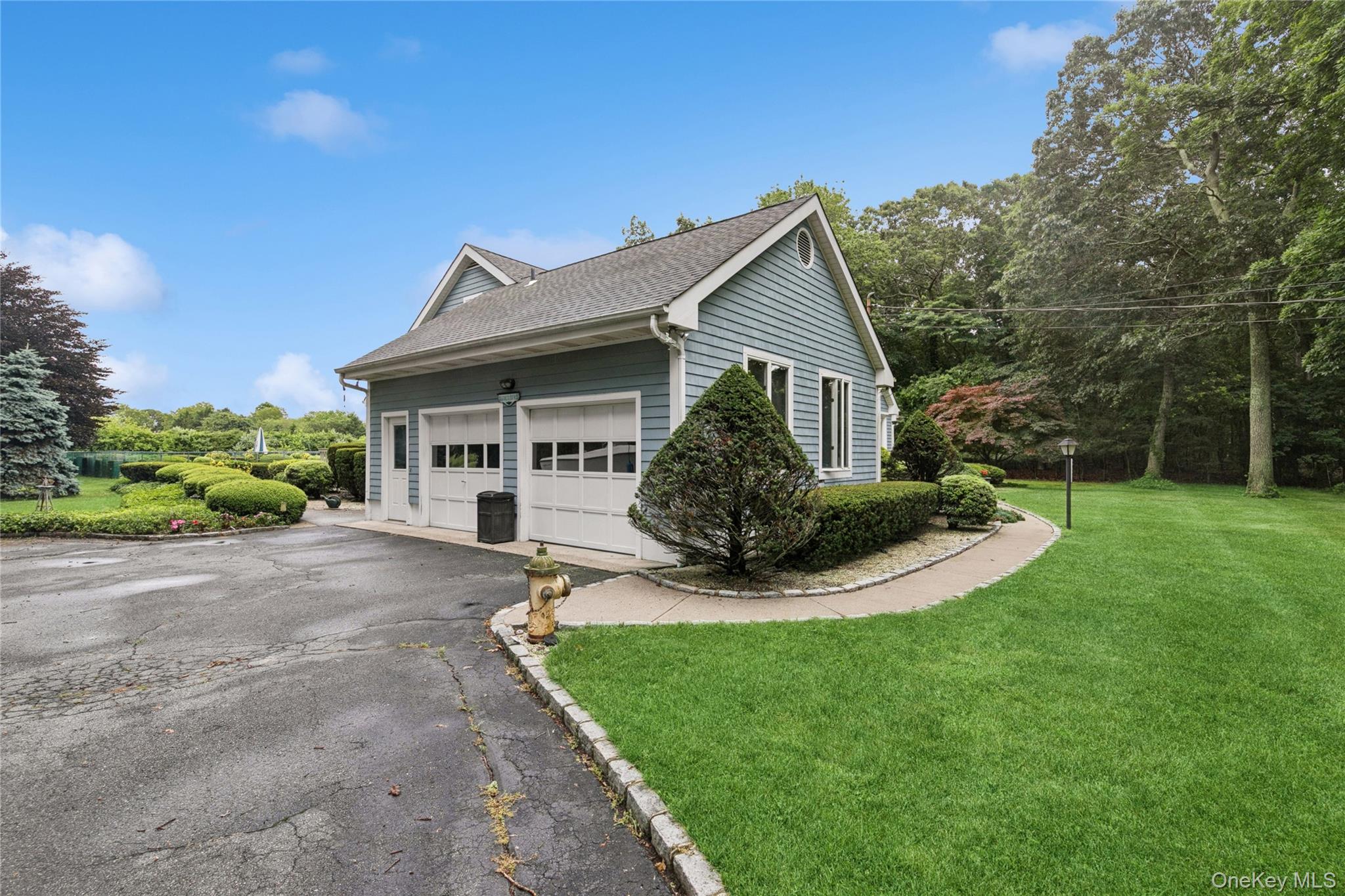 250 Peconic Bay Boulevard, Aquebogue, NY 11931