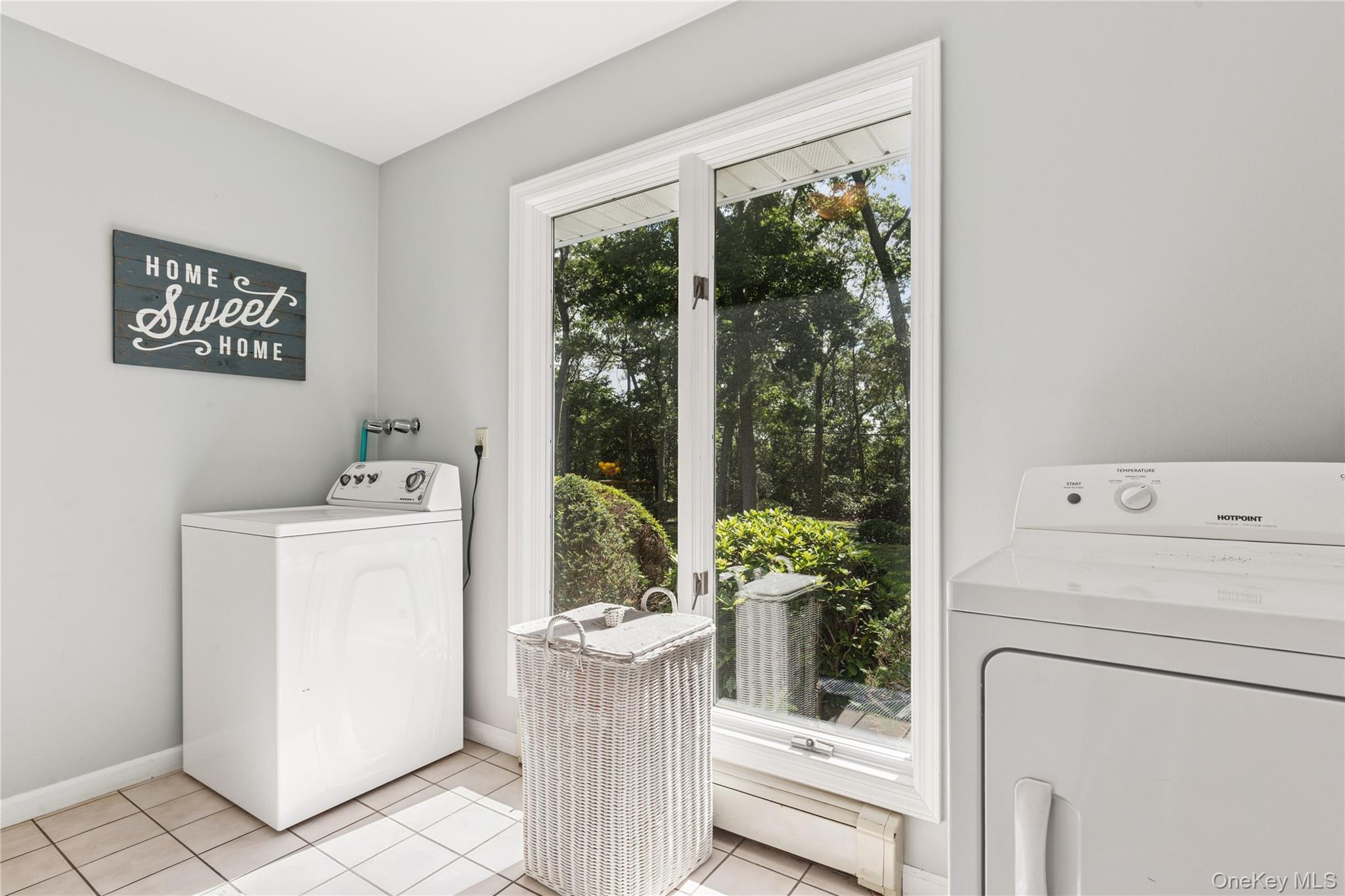 250 Peconic Bay Boulevard, Aquebogue, NY 11931