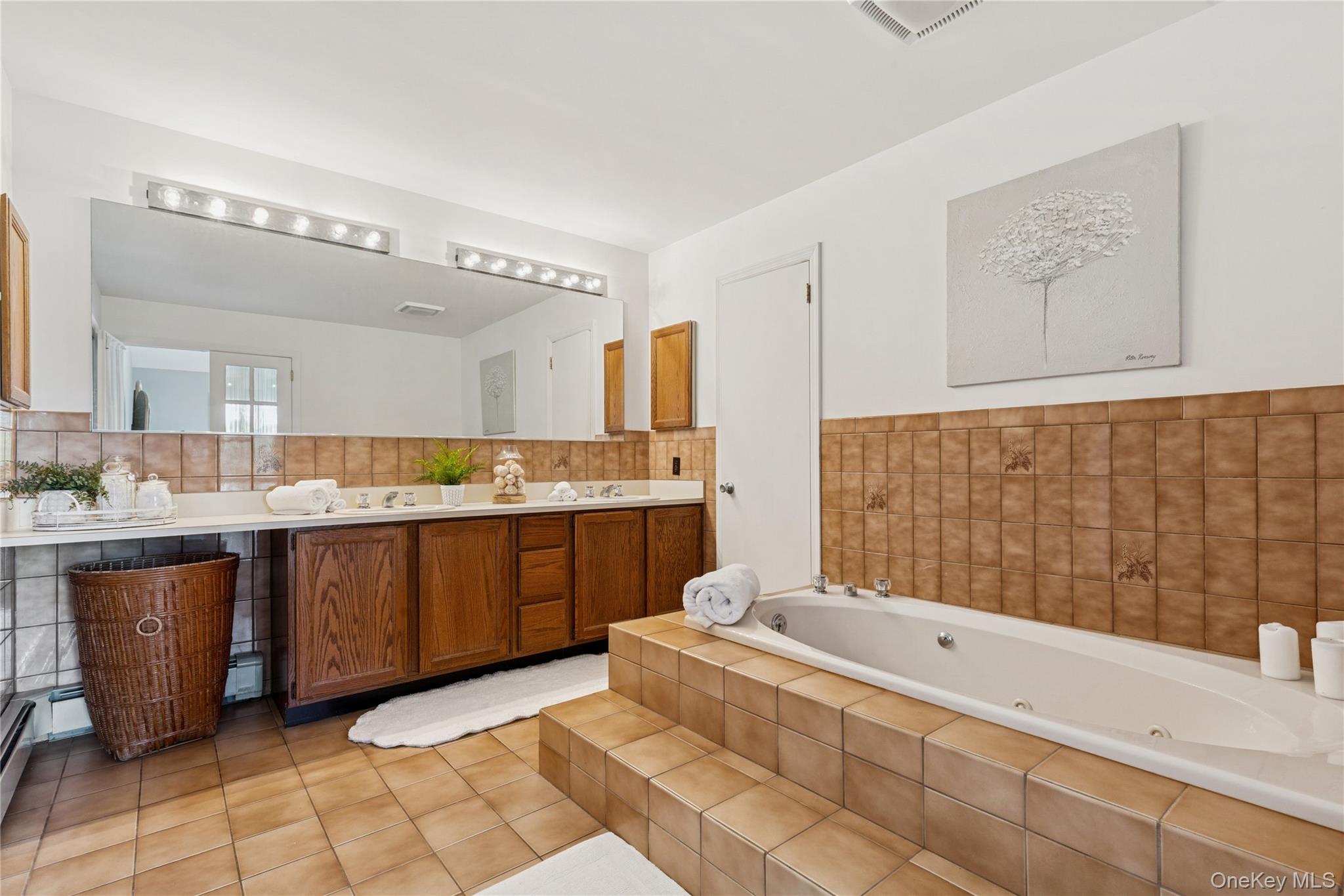 250 Peconic Bay Boulevard, Aquebogue, NY 11931