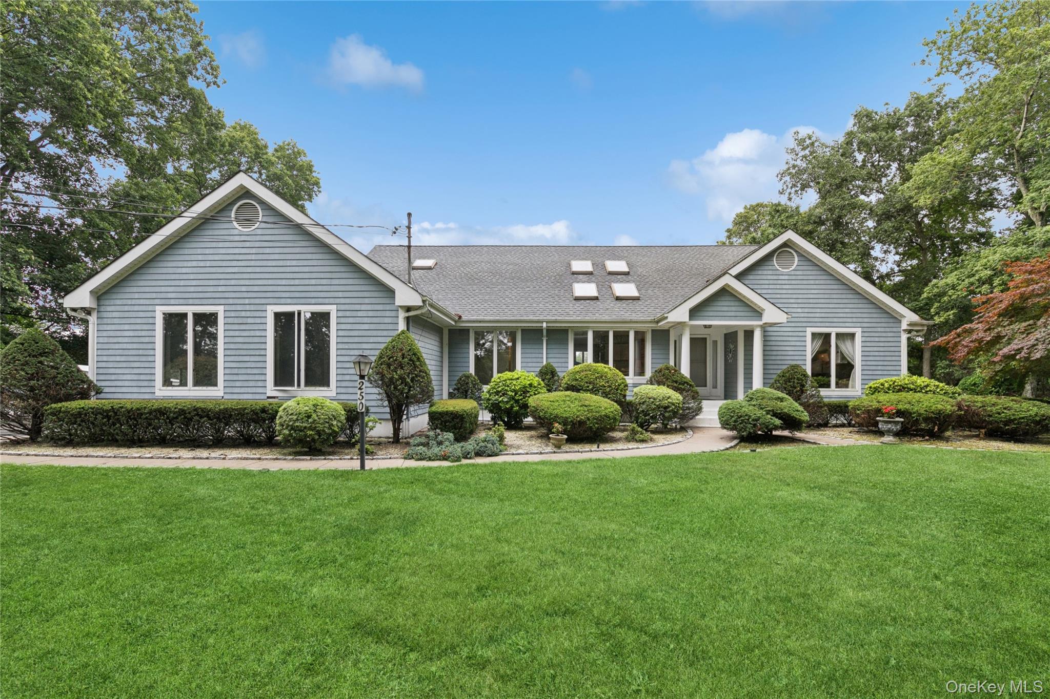 250 Peconic Bay Boulevard, Aquebogue, NY 11931