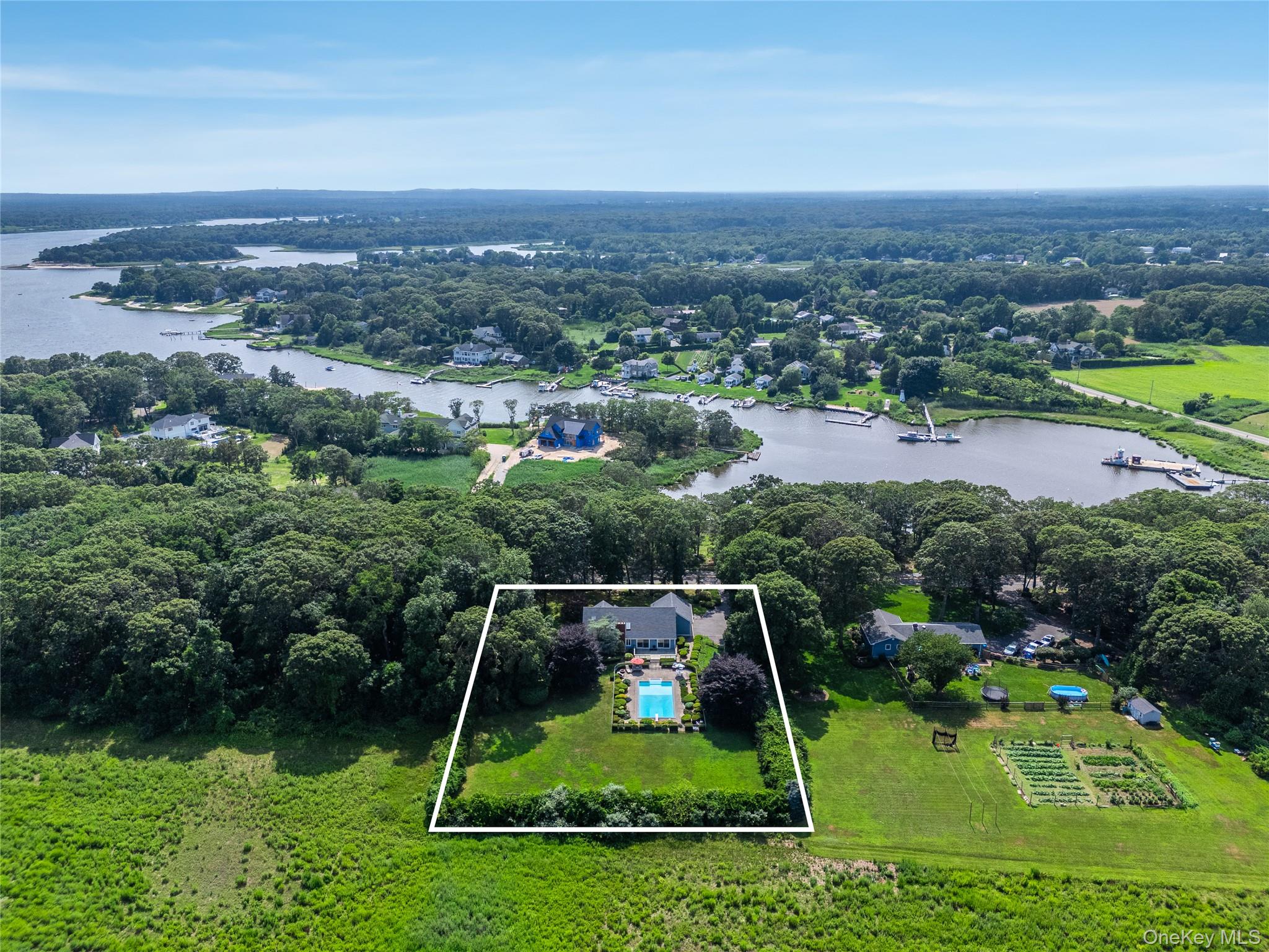 250 Peconic Bay Boulevard, Aquebogue, NY 11931