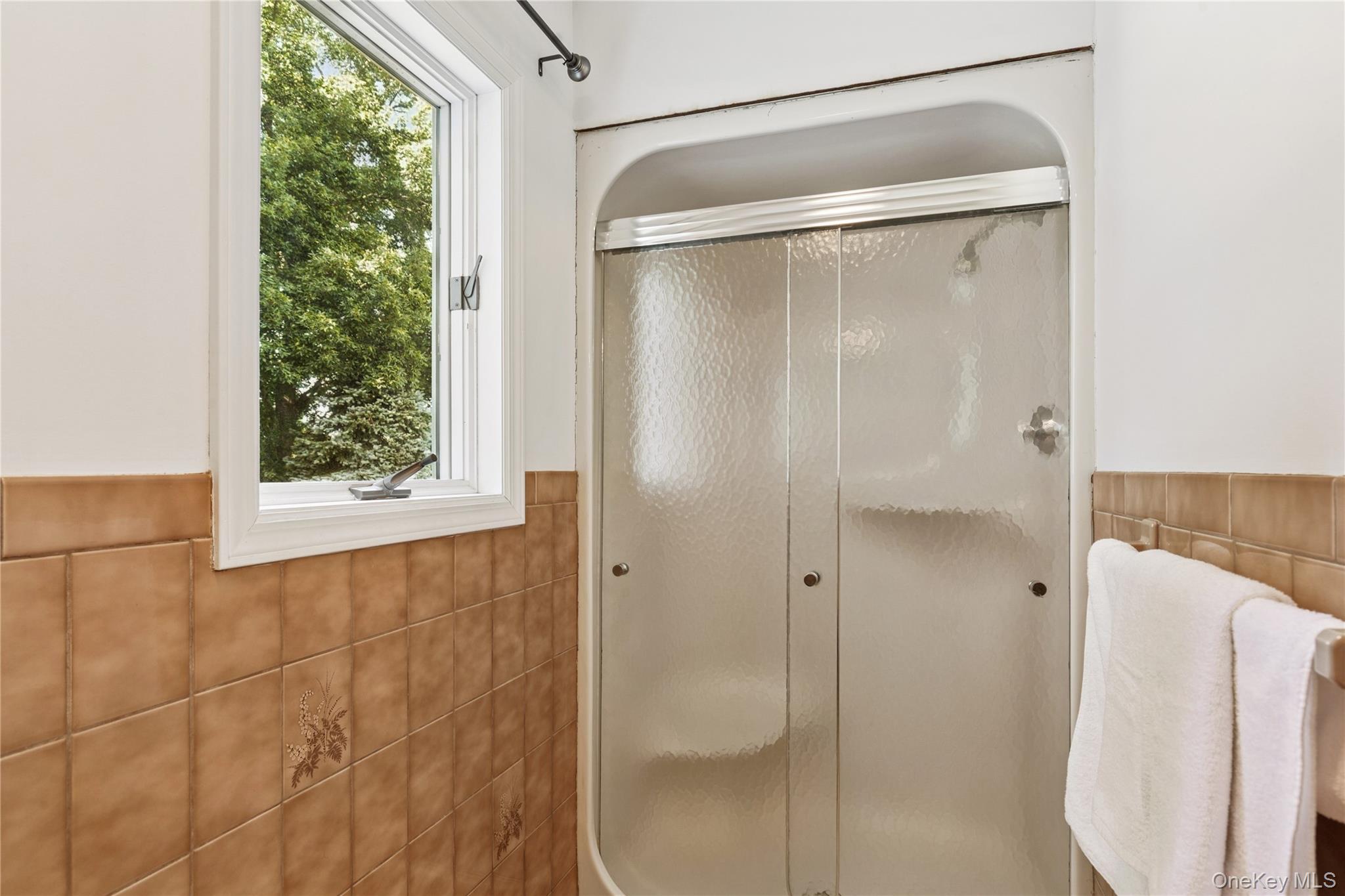 250 Peconic Bay Boulevard, Aquebogue, NY 11931