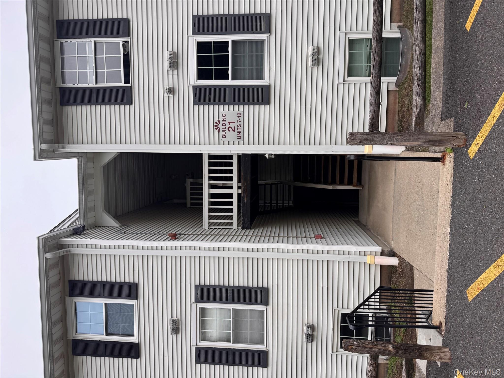21 Lexington Hill # 8, Harriman, NY 10926