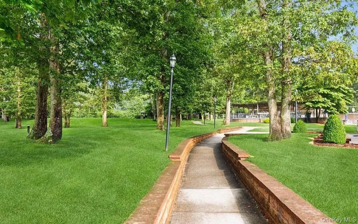 406 Woodbridge Drive # A, Ridge, NY 11961